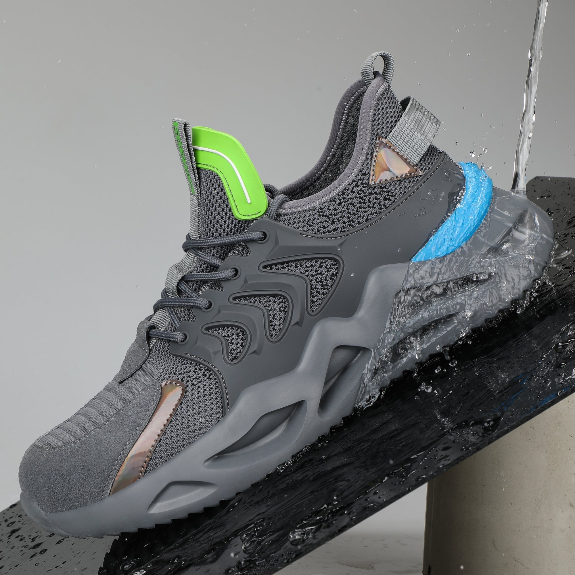 Schwarz-blauer Schuh auf Radfelge, Flex-Demo
