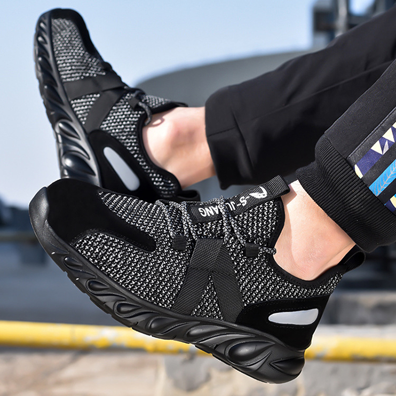 Paar Schwarz auf Stahlträger, Outdoor-Einsatz