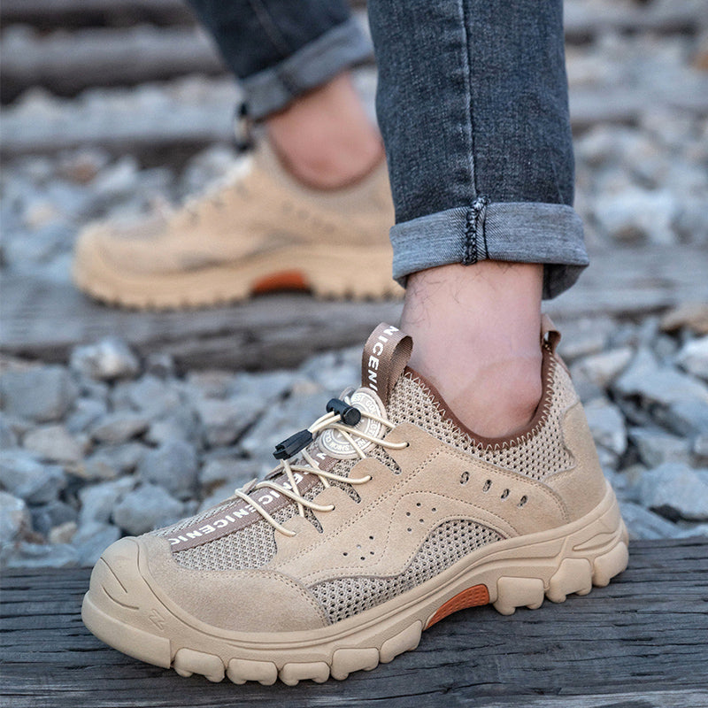 SRC-Profil Detail, tiefe Stollen – Sicherheitsschuh Beige