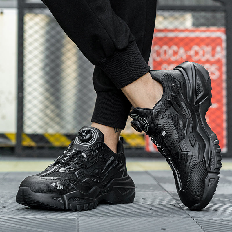 S3 Arbeitsschuh Var. 3 Schwarz am Fuß, Flex-Test auf Industrieboden, rutschfeste Sohle