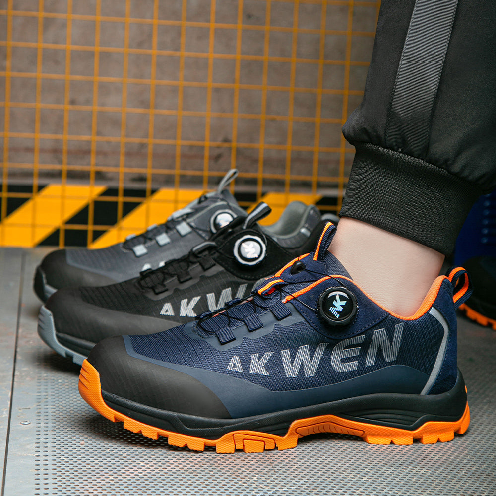 Navy/Orange Schuh getragen, Seitenansicht auf Palettenboden