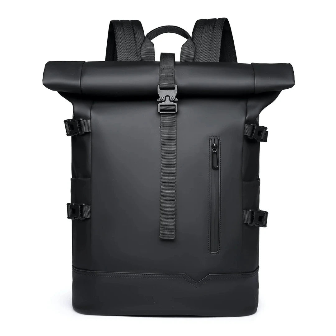 Rolltop Rucksack in Schwarz – seitliche Ansicht mit Riemen und Clips