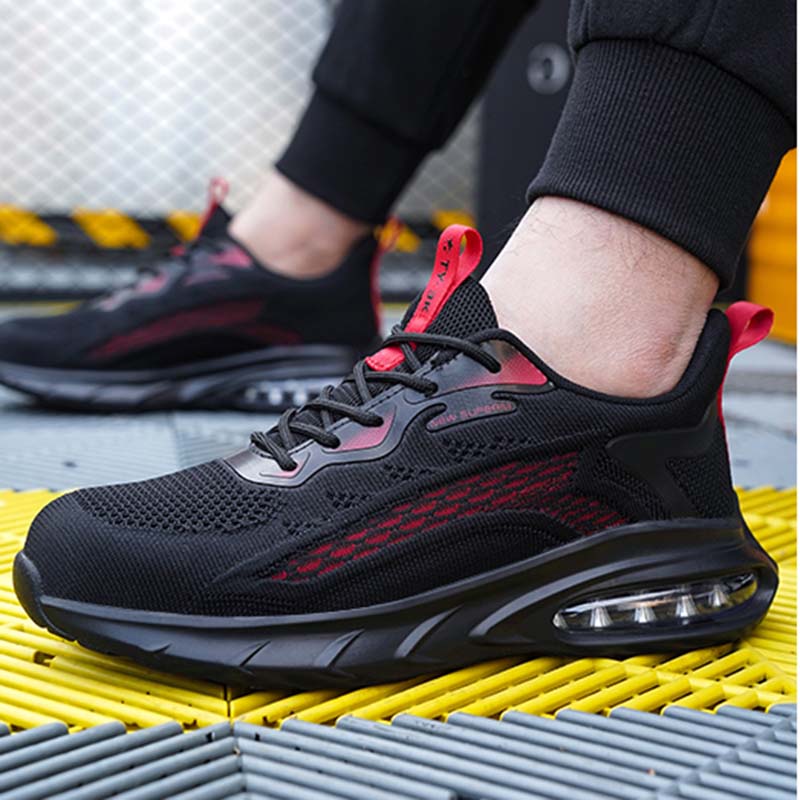 Grau-grüner Schuh, Ferse hoch – Air-Pad sichtbar