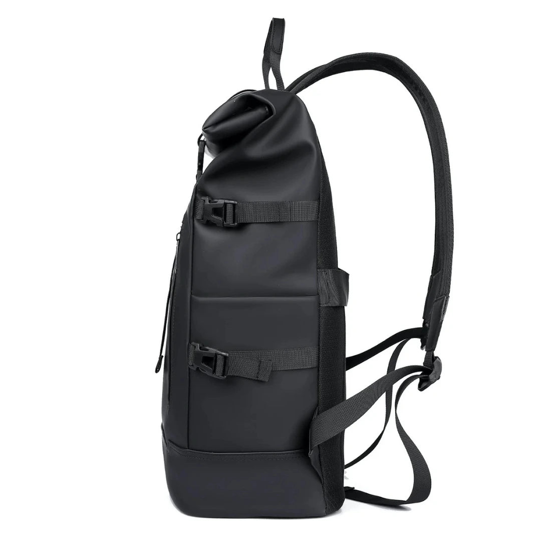 Rückseite des Henner Impact Rucksacks – gepolsterte Träger und Rückenfläche