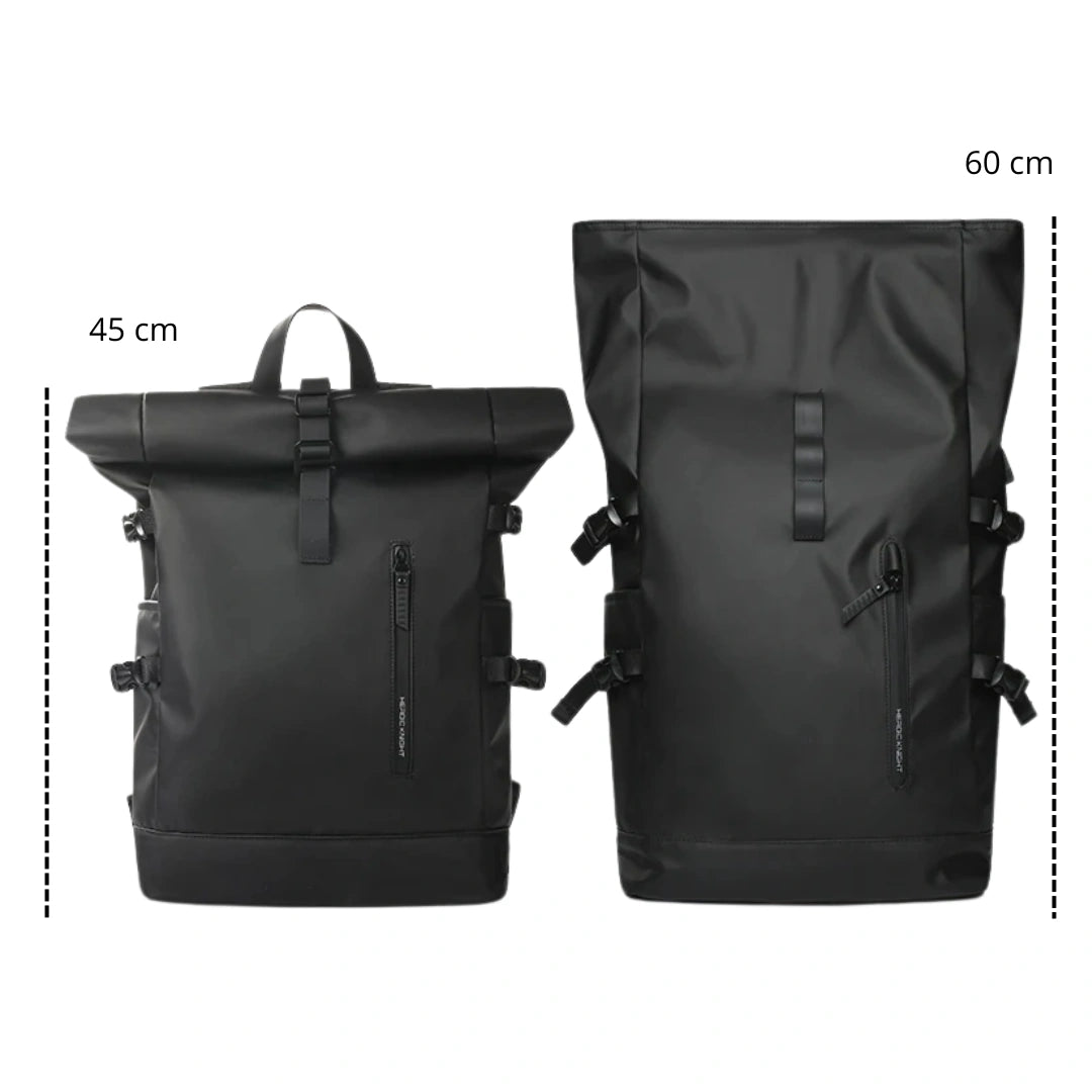 Knight Roll‑Up Rucksack Schwarz – Seitenprofil zeigt schlanke Tiefe und Kompressionsriemen