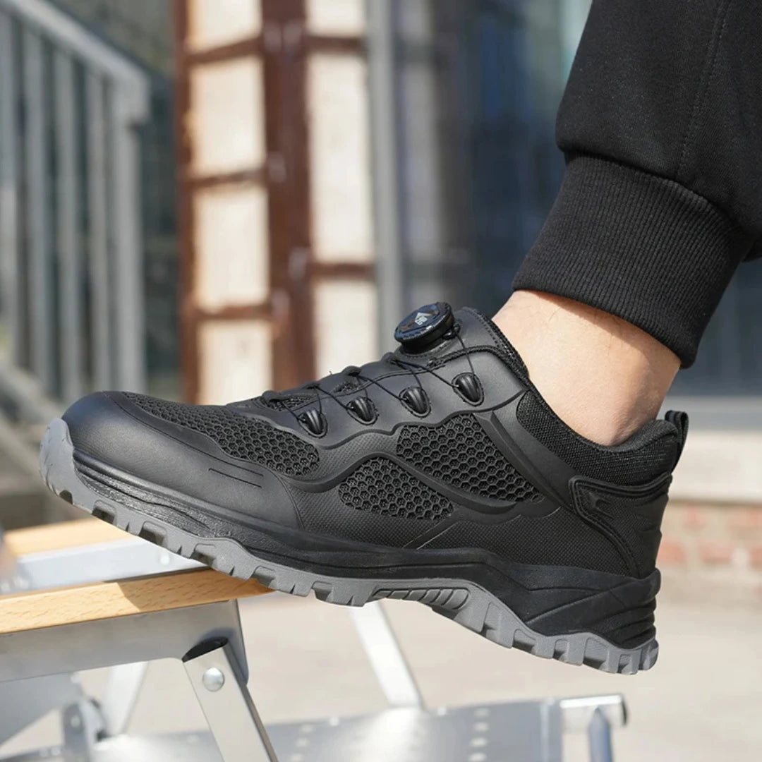 Anti‑Rutsch‑Einsatz: Falcon S3 am Fuß auf industrieller Oberfläche