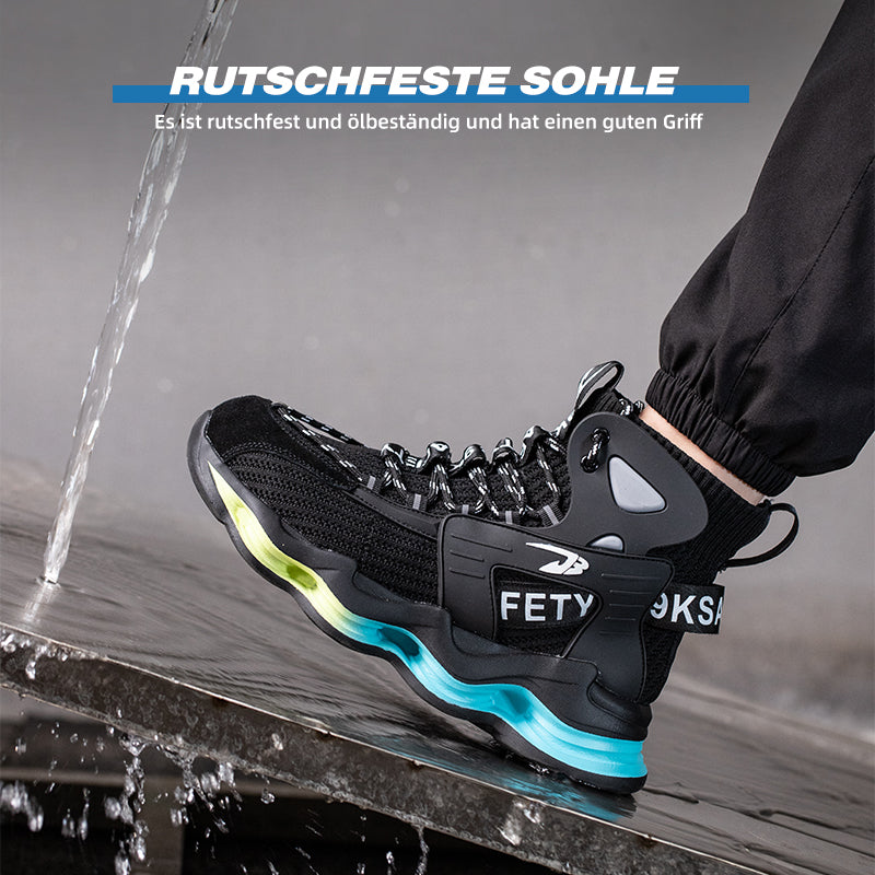 Rutschfestigkeitstest: S1 Sicherheitsschuh Schwarz auf nasser Oberfläche
