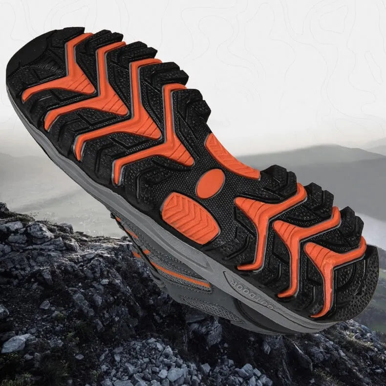 Untersohle Schwarz mit orange Stollen, SRC-Profil diagonal