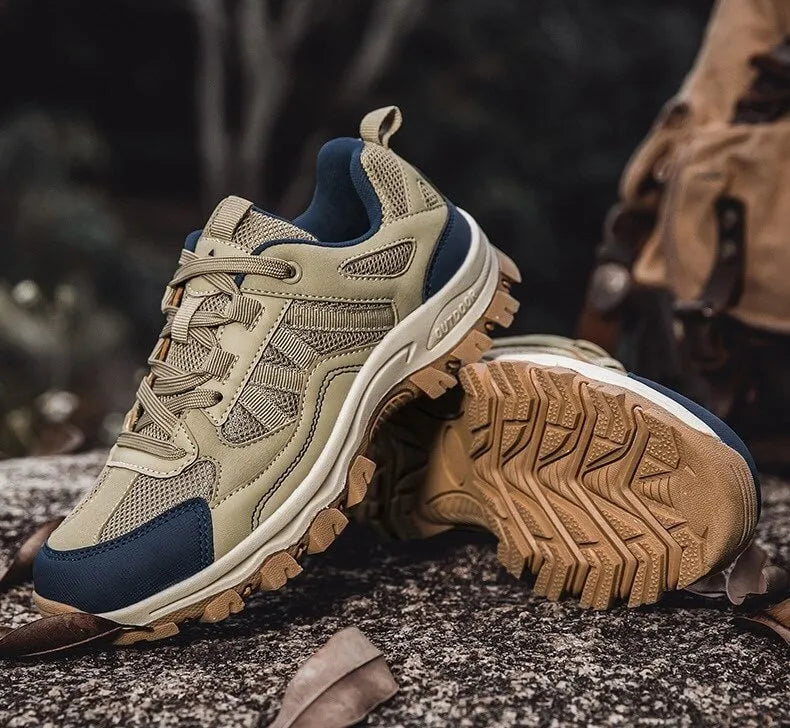 Khaki Schuh getragen, Vorderfuß erhöht, Flex-Test