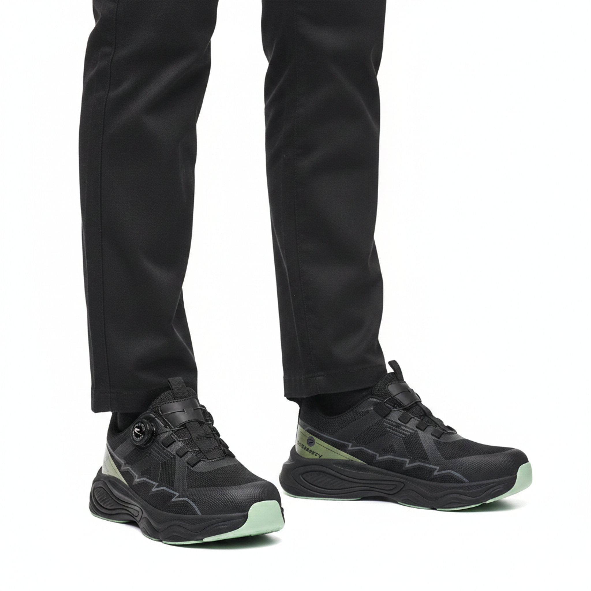 Henner ForcePro Sicherheitsschuhe S3 Unisex in Schwarz Grün – Frontalansicht im Studio