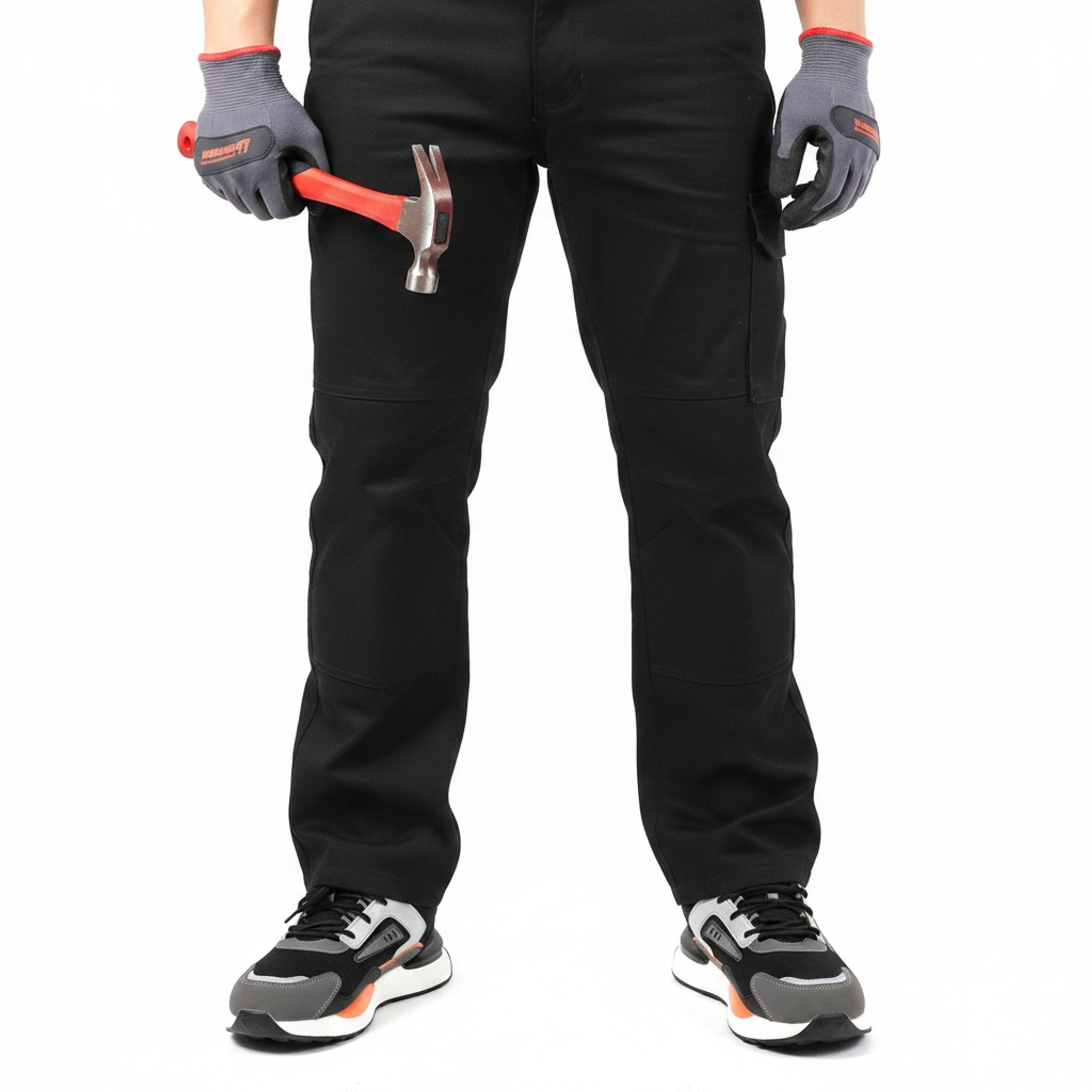 Henner Grunding - S3 Liechte Sicherheitsschuhe Sicherheitsschuhe S3 Unisex in Henner Grunding - S3 Liechte Sicherheitsschuhe – Arbeitssituation mit Hammer