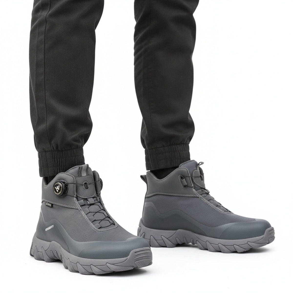 Henner Arot Sicherheitsstiefel mit Stahlkappe | Vierjahreszeiten & Warmfutter | Rutschfest Sicherheitsschuhe S3 Unisex in Grau – Frontalansicht im Studio