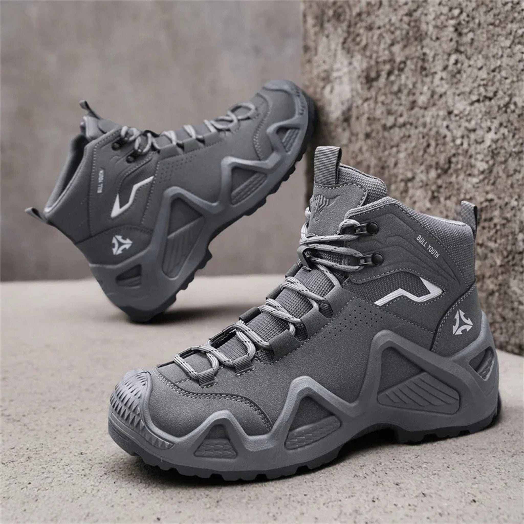 Henner Mount Wanderschuhe Unisex in Grau – Dreiviertelansicht