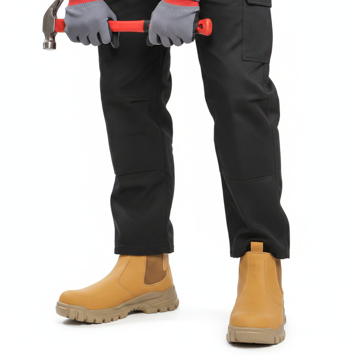 Henner Velar Sicherheitsschuhe S3 Herren in Braun – Arbeitssituation mit Hammer