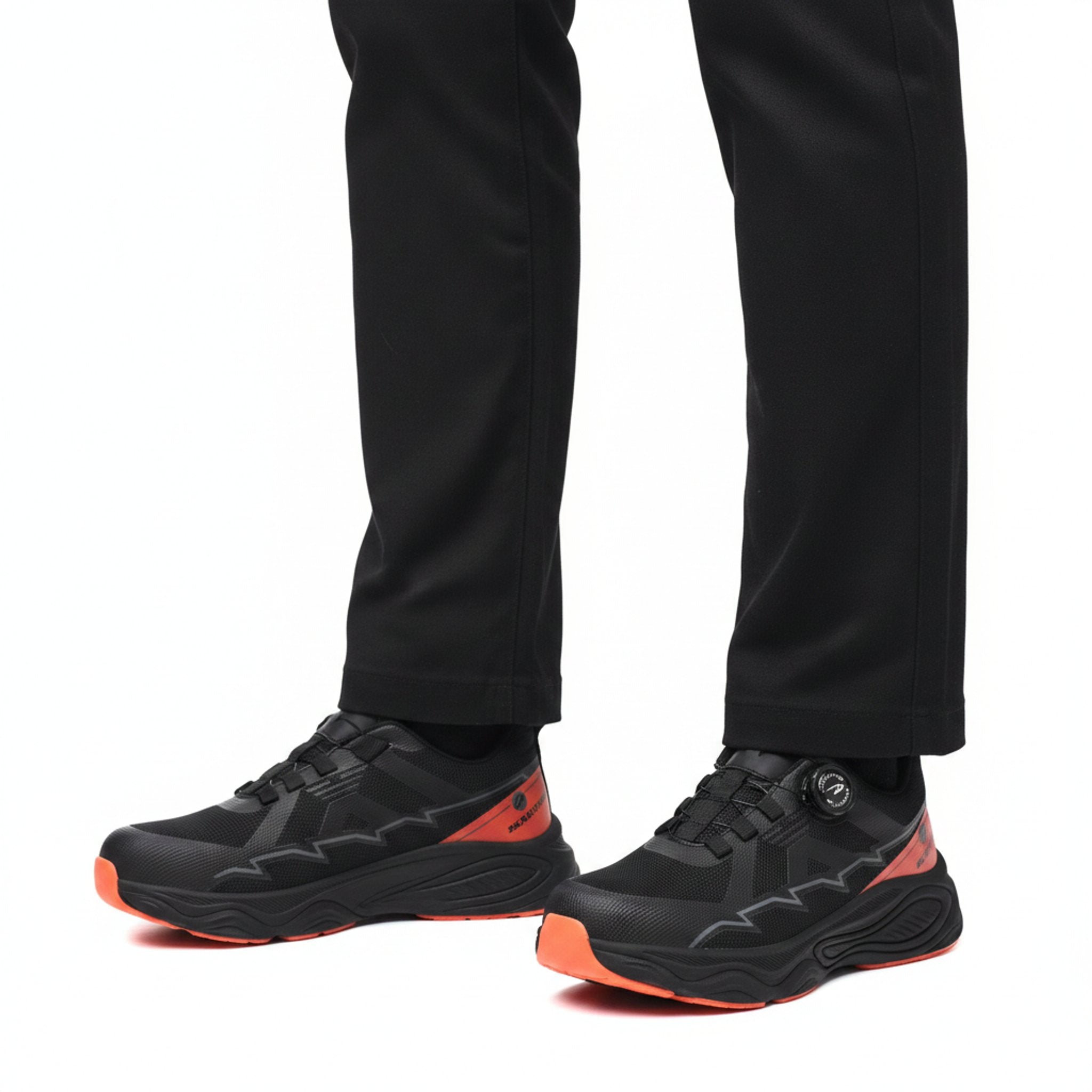 Henner ForcePro Sicherheitsschuhe S3 Unisex in Schwarz Orange – Frontalansicht im Studio