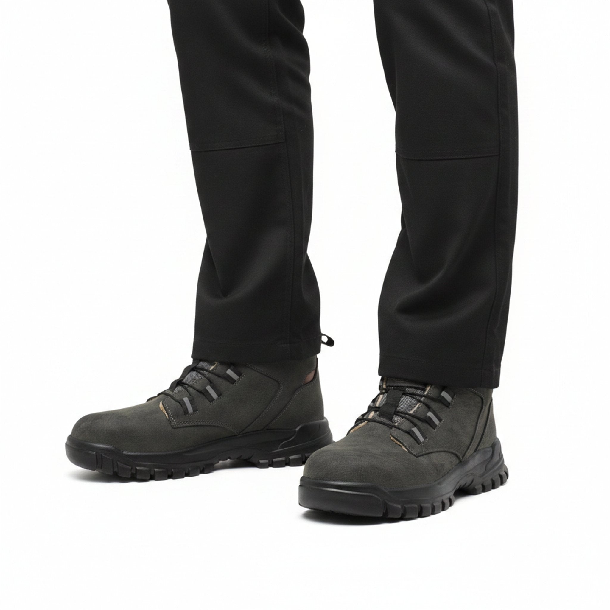Henner Knob Winter Sicherheitsschuhe S3 Herren in Grau – Frontalansicht im Studio